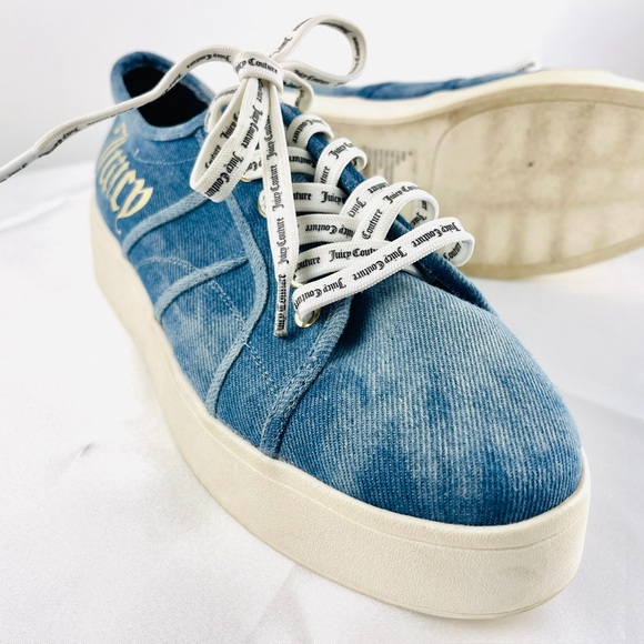 ❤️ Stunning NWOT Juicy Couture Size 9 Y2K Blue and White Casual Sneakers - Picture 4 of 8